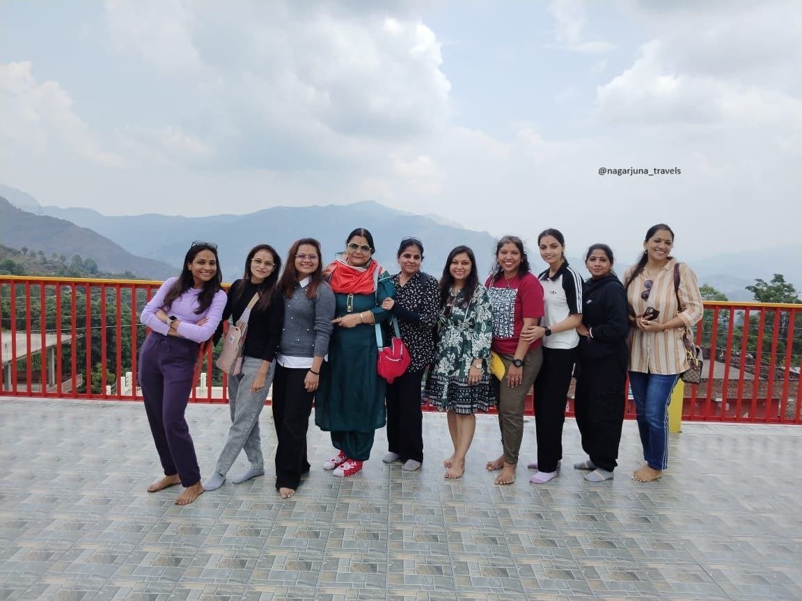Nagarjuna Travels Group Tour Picture