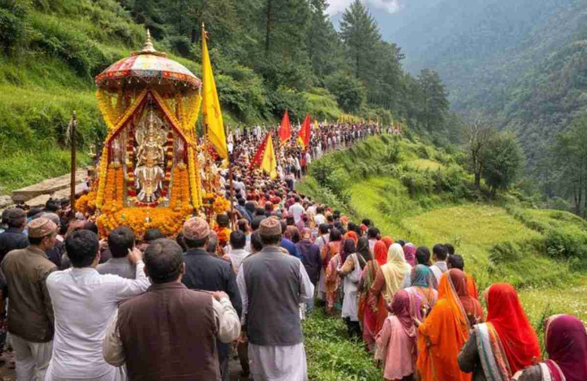 Nauti to Bhagoti tour package during Nanda Devi Raj Jat yatra with village procession, pilgrims walking and spiritual rituals in Uttarakhand